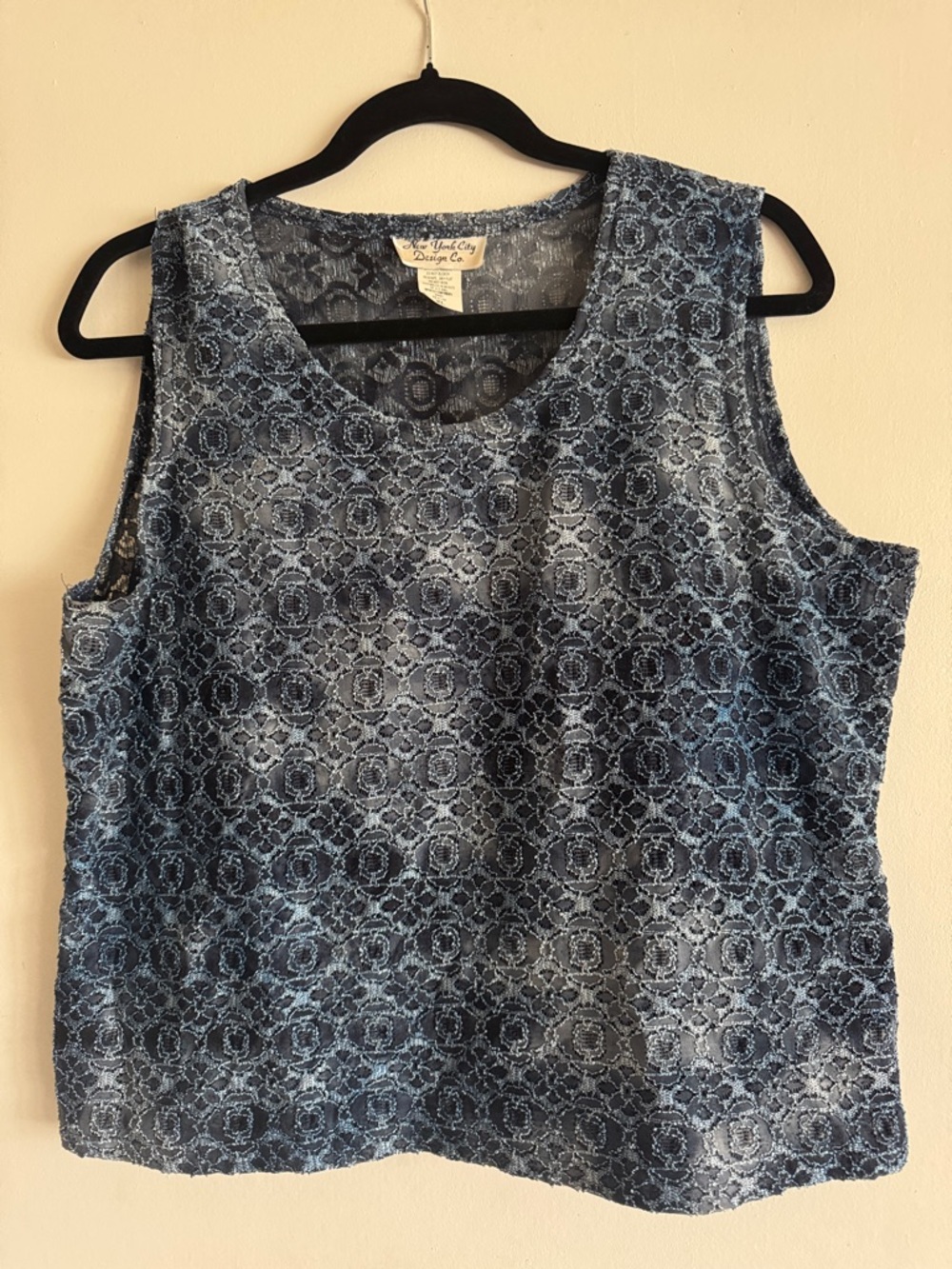 Vintage Floral Lace Tank Top - Blue lined front